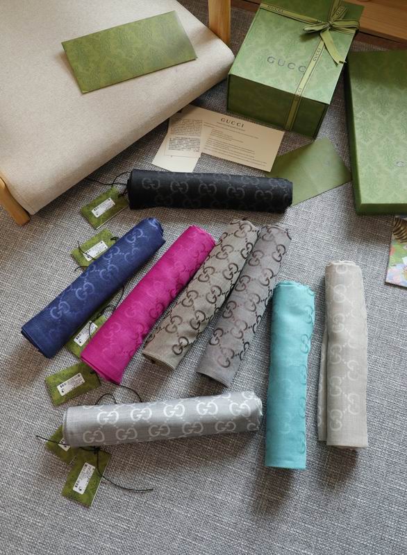 Gucci scarf 70X200cm E12